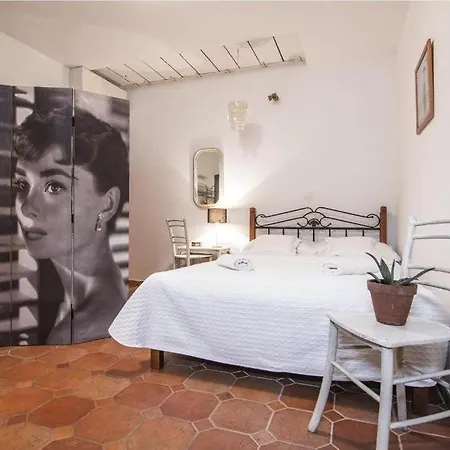 With A Parking Space - 17982 Apartment Split